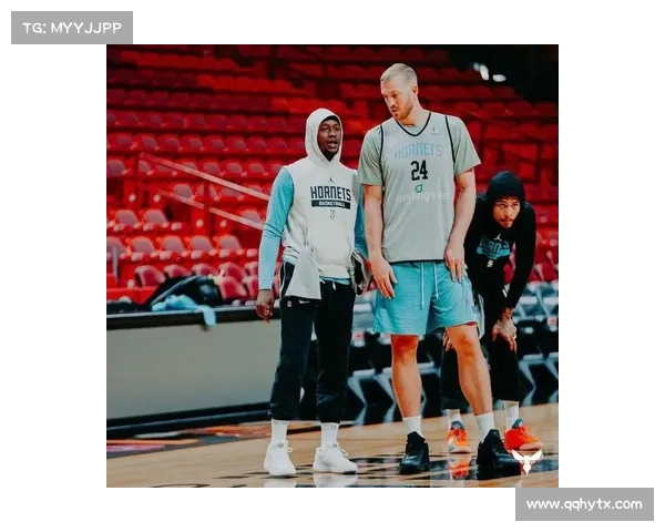 NBA兄弟档的普拉姆利,不爱打球爱参军,最终获得游骑兵臂章 NBA兄弟档的普拉姆利,不爱打球爱参军,最终获得游骑兵臂章